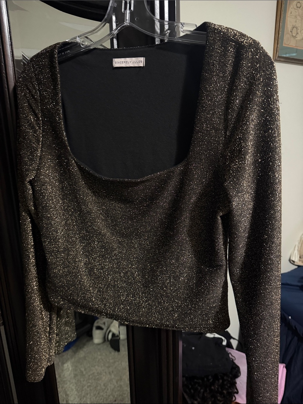 Sincerly Jules Metallic Gold Scoop Neck Crop Top